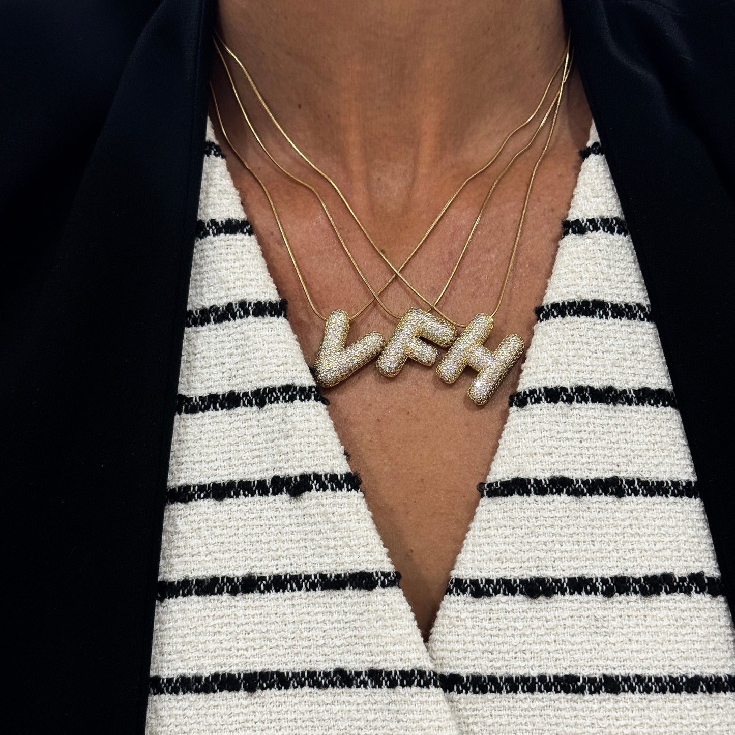 Colar Letras Brilhantes