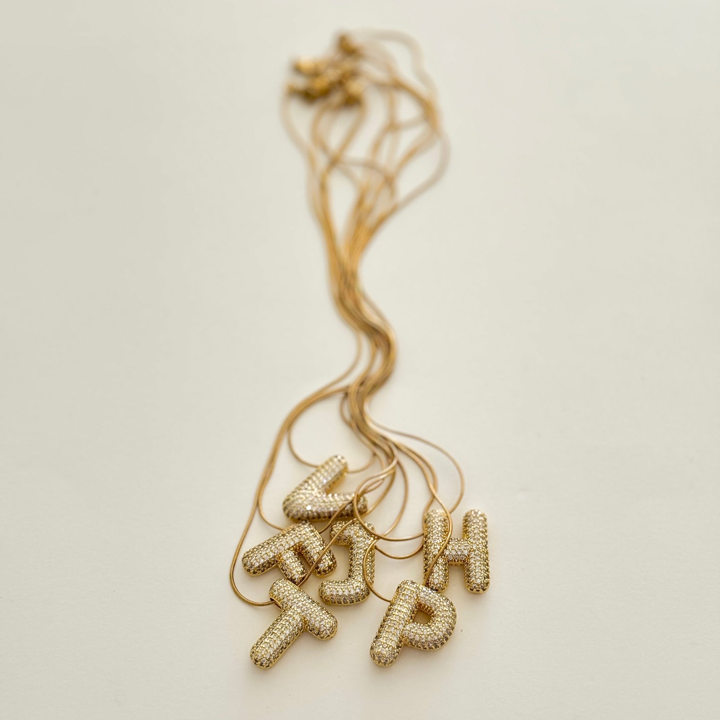 Colar Letras Brilhantes