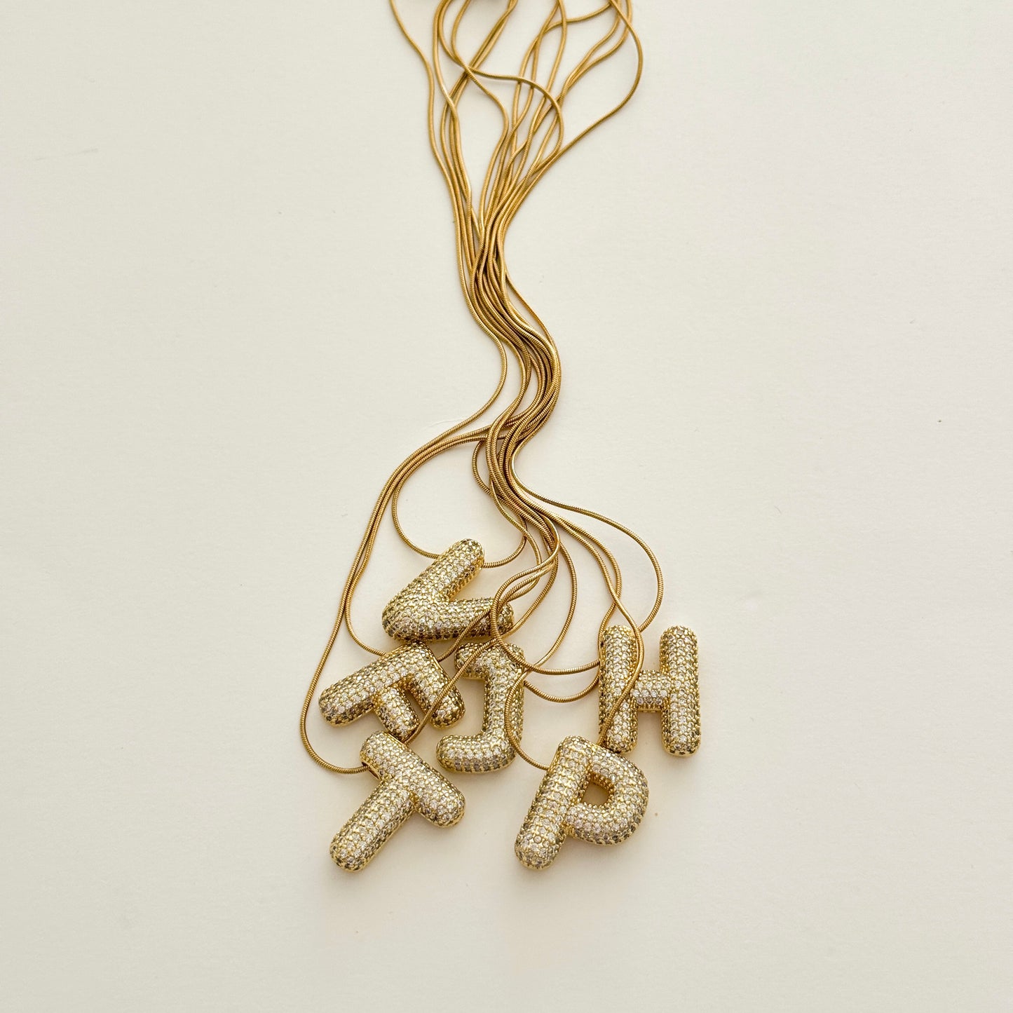 Colar Letras Brilhantes